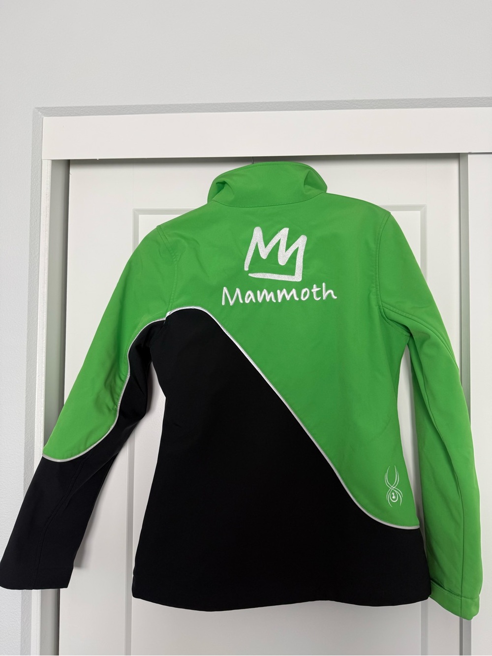 Spyder Mammoth Mountain Ski Team Softshell Jacket Size 8 Medium Green Black NWOT